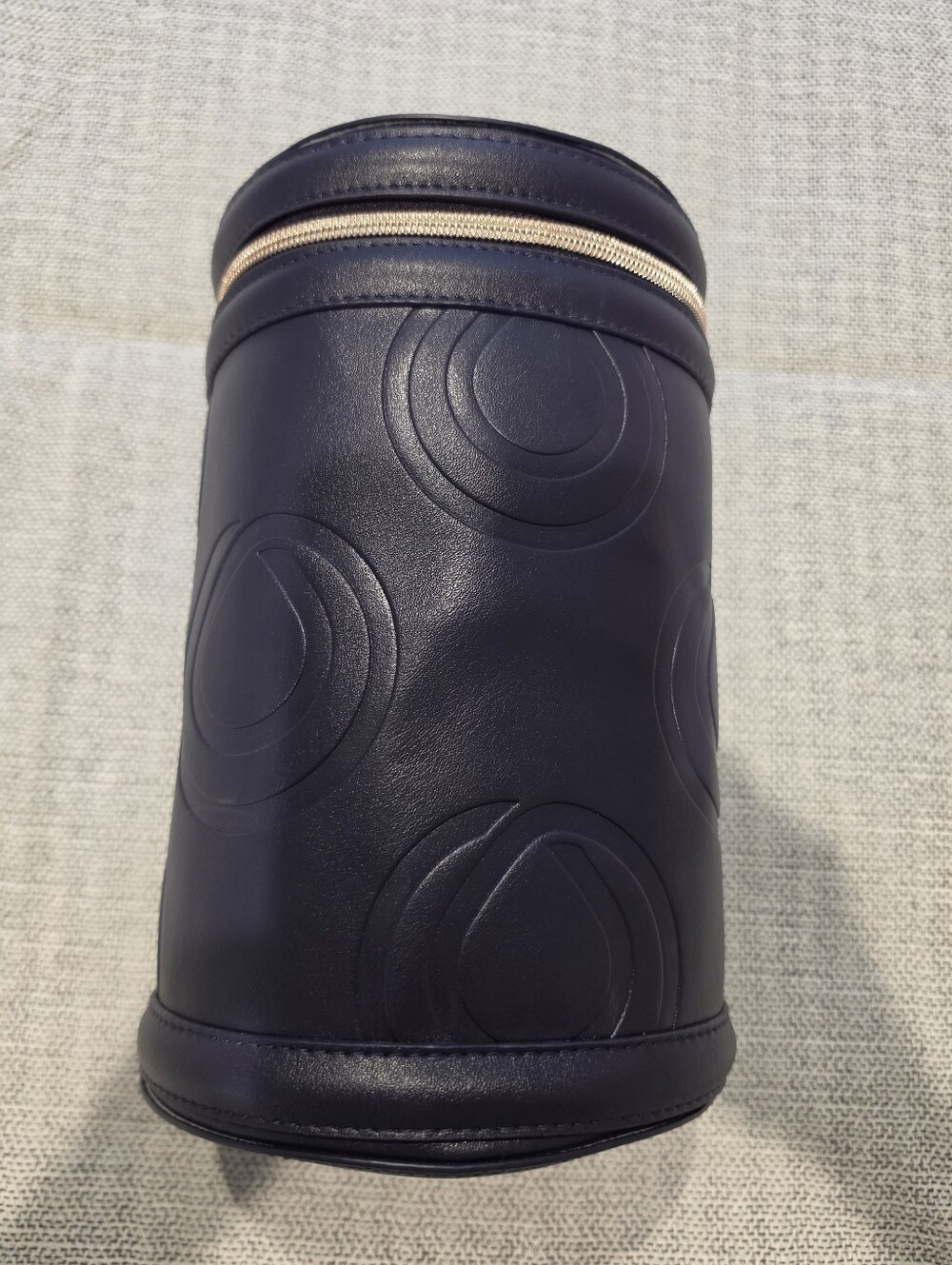 Monat Shampoo, Brush Travel Bag - Zipper Closure